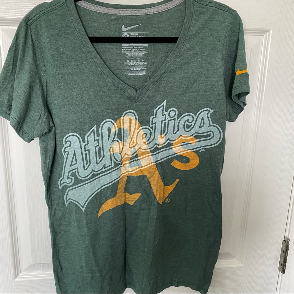 Nike Slim Fit Oakland A’s Shirt - Size XL